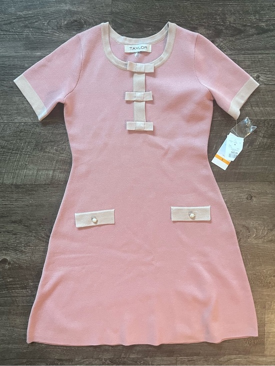 Taylor Dresses & Skirts - NEW pink bow dress knit Taylor sz small